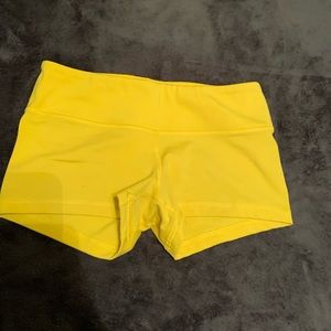 Dandelion Fleo Shorts